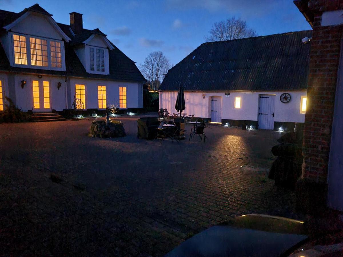 Trandafir Guesthouse エクトヴィズ エクステリア 写真