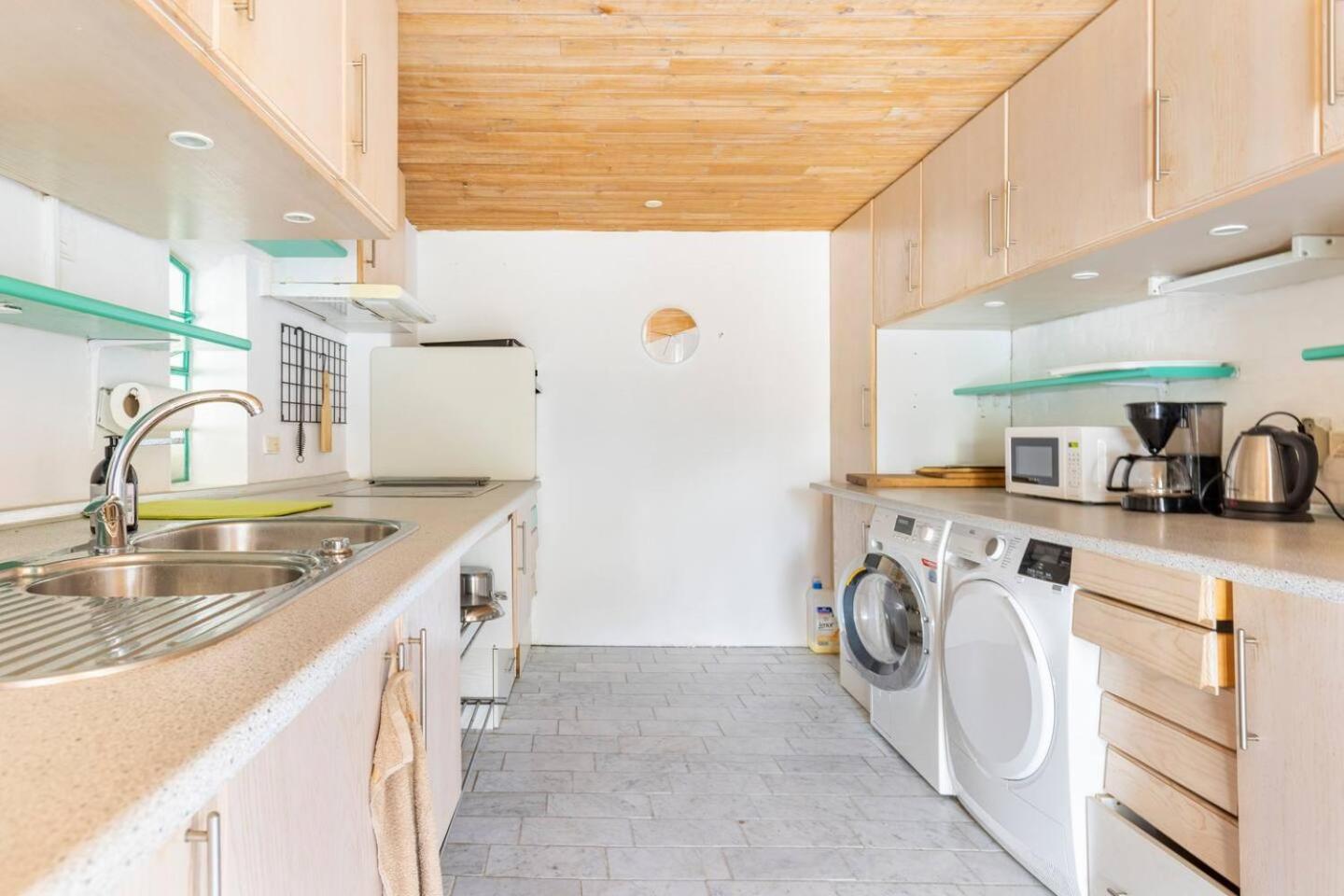 Trandafir Guesthouse エクトヴィズ エクステリア 写真